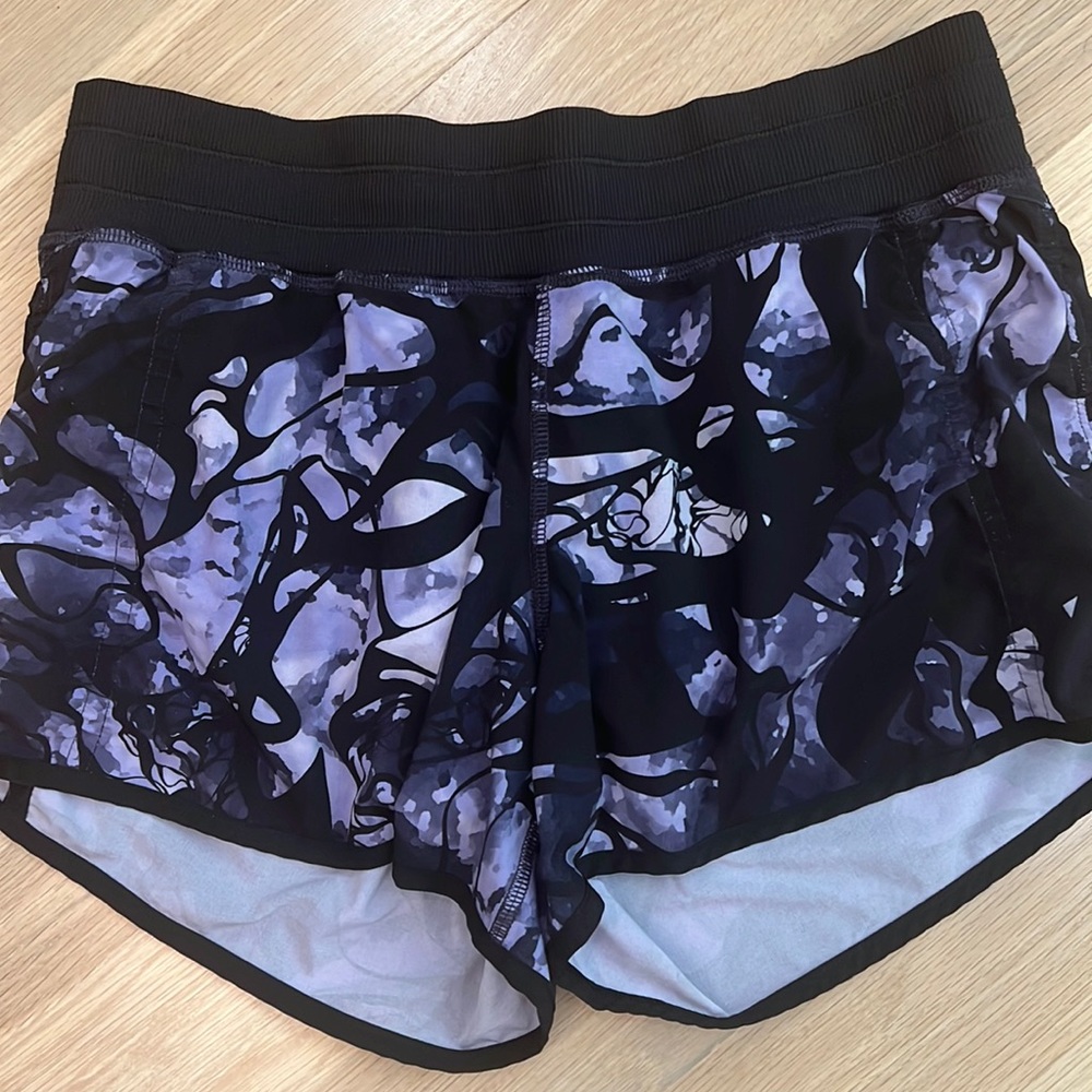 Lululemon Women’s shorts
